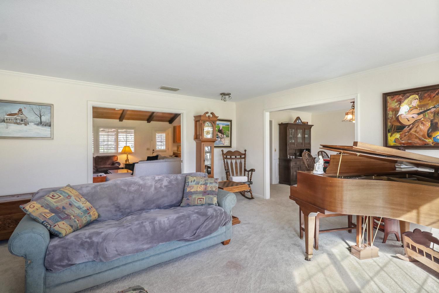Woodland, California, 95695, United States, 4 Bedrooms Bedrooms, ,3 BathroomsBathrooms,Residential,Active,1929675