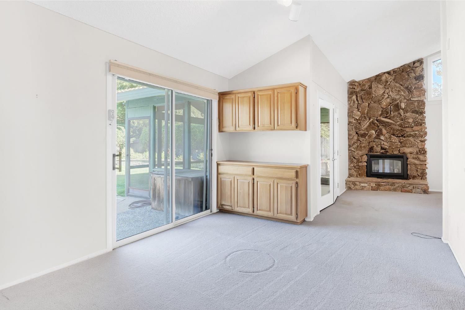 Davis, California, 95618, United States, 5 Bedrooms Bedrooms, ,4 BathroomsBathrooms,Residential,Active,1960157