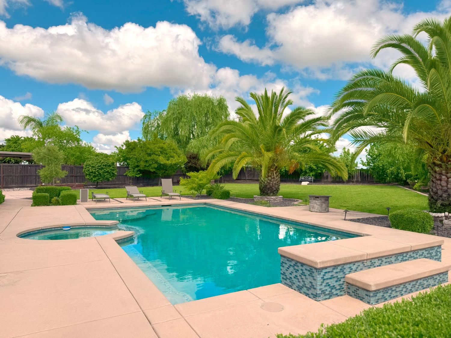 Roseville, California, 95747, United States, 5 Bedrooms Bedrooms, ,4 BathroomsBathrooms,Residential,Active,2039023