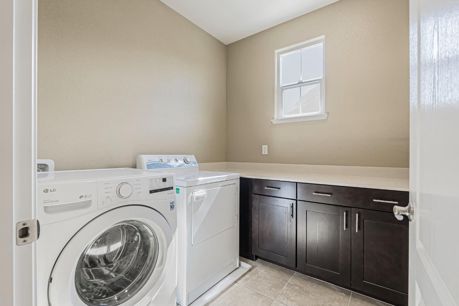 Davis, California, 95616, United States, 3 Bedrooms Bedrooms, ,3 BathroomsBathrooms,Residential,Active,1900388