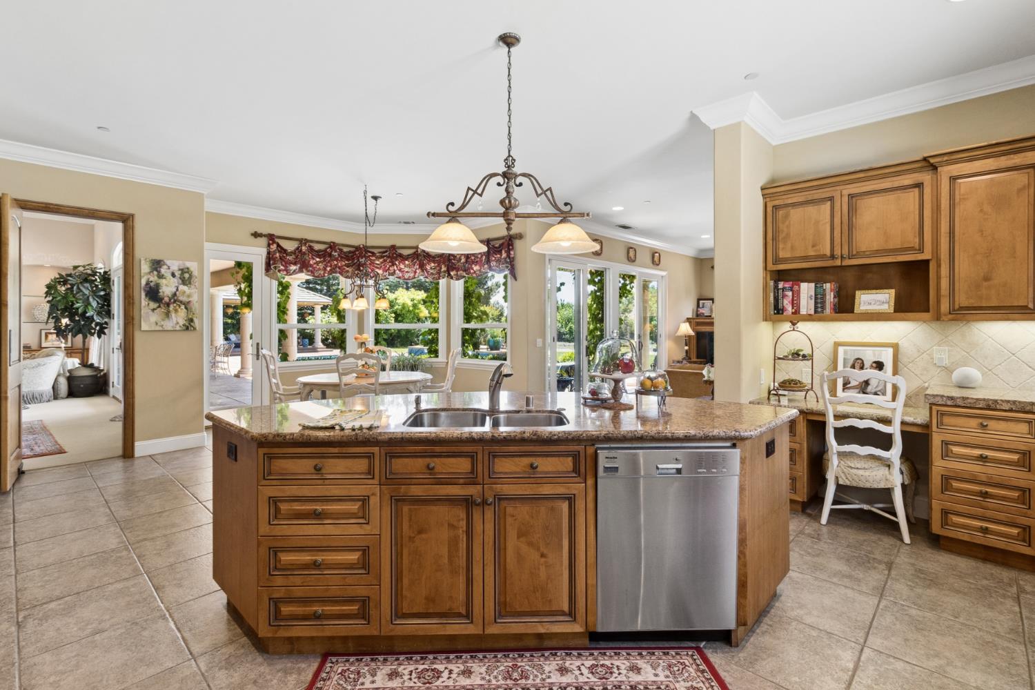 Sacramento, California, 95830, United States, 4 Bedrooms Bedrooms, ,4 BathroomsBathrooms,Residential,Active,2045041