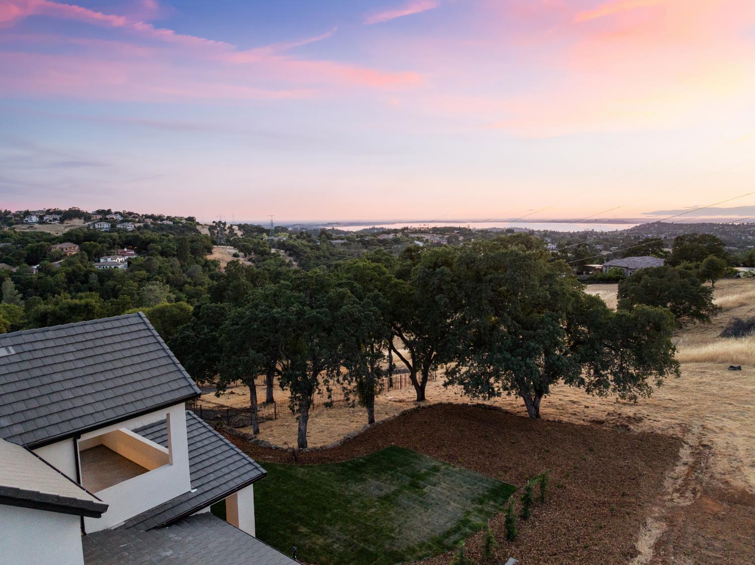 El Dorado Hills, California, 95762, United States, 5 Bedrooms Bedrooms, ,5 BathroomsBathrooms,Residential,Active,1920251