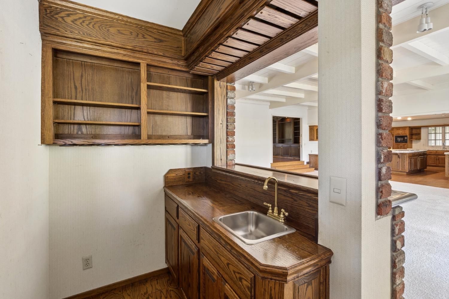 Carmichael, California, 95608, United States, 3 Bedrooms Bedrooms, ,4 BathroomsBathrooms,Residential,Active,2030586