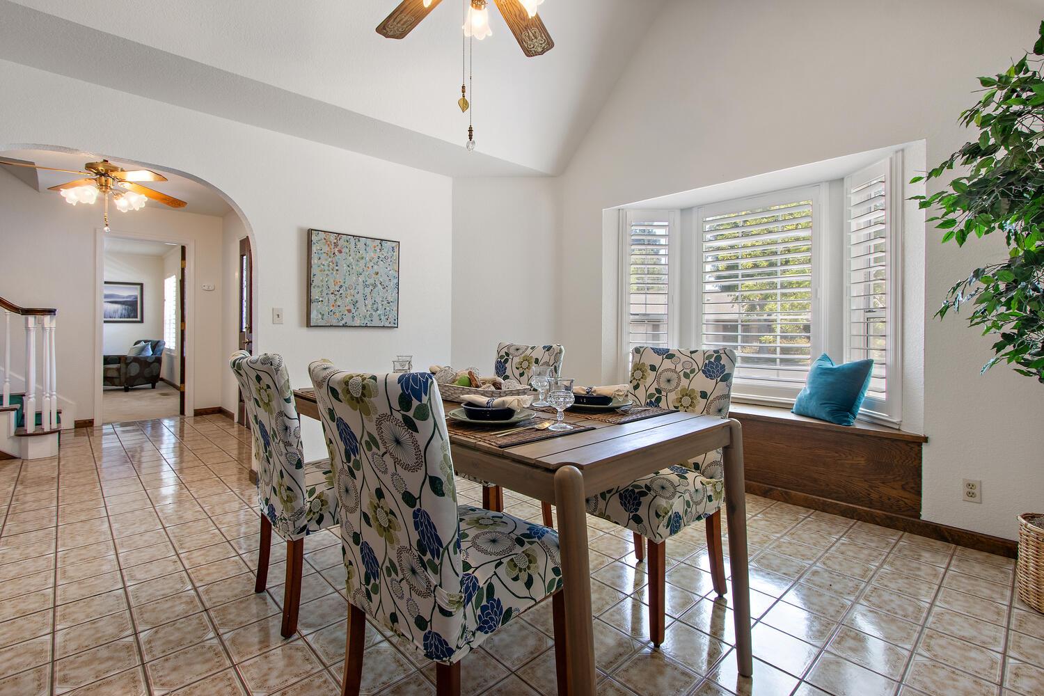 Davis, California, 95618, United States, 4 Bedrooms Bedrooms, ,3 BathroomsBathrooms,Residential,Active,1914765