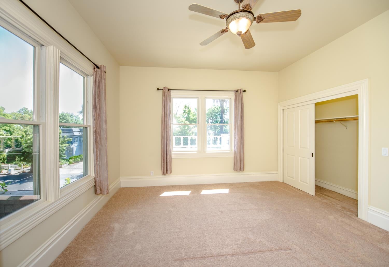 Woodland, California, 95695, United States, 5 Bedrooms Bedrooms, ,4 BathroomsBathrooms,Residential,Active,1843839