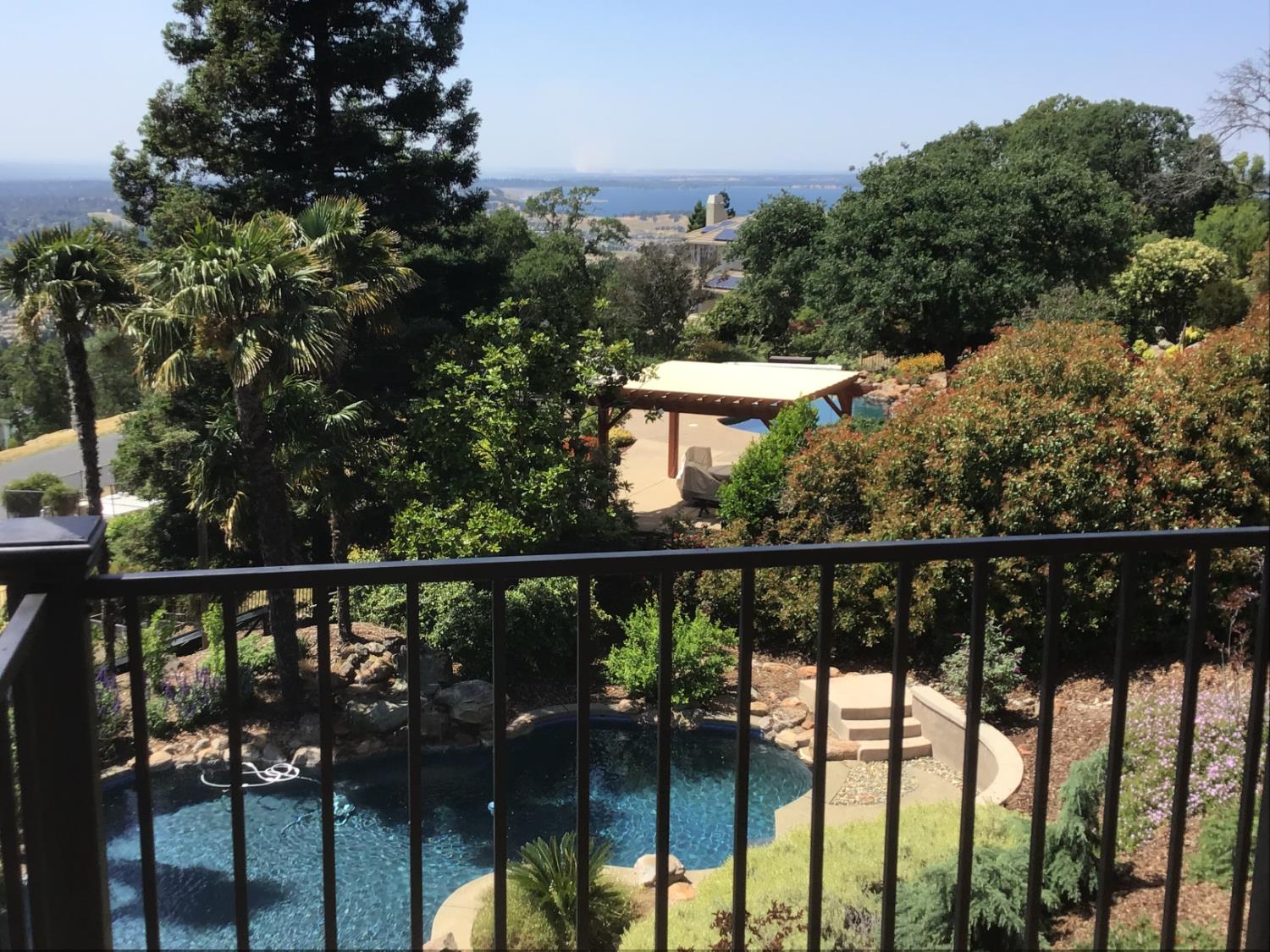 El Dorado Hills, California, 95762, United States, 4 Bedrooms Bedrooms, ,3 BathroomsBathrooms,Residential,Active,1894237
