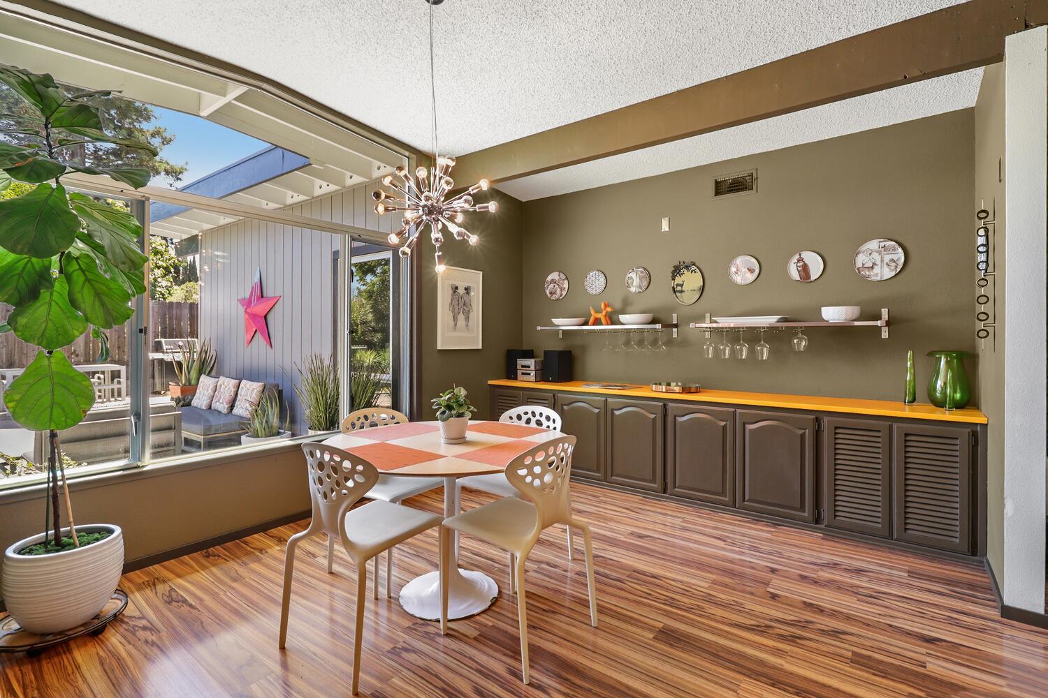 Davis, California, 95616, United States, 4 Bedrooms Bedrooms, ,3 BathroomsBathrooms,Residential,Active,1922279