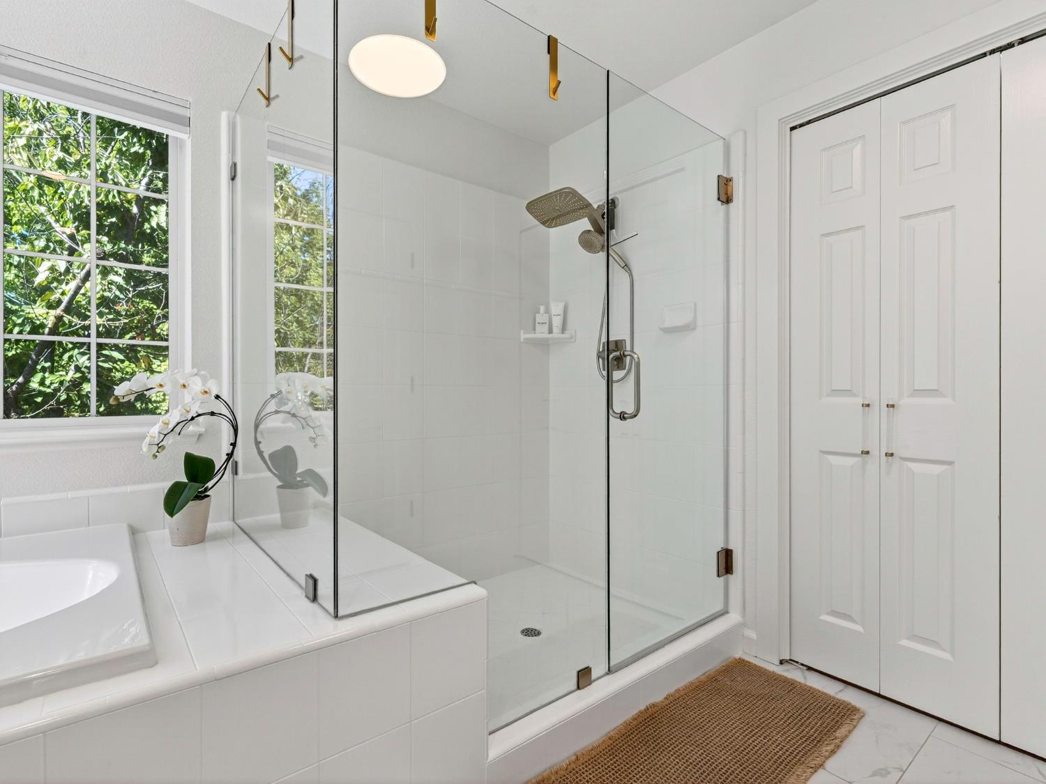 Davis, California, 95618, United States, 5 Bedrooms Bedrooms, ,3 BathroomsBathrooms,Residential,Active,1929454