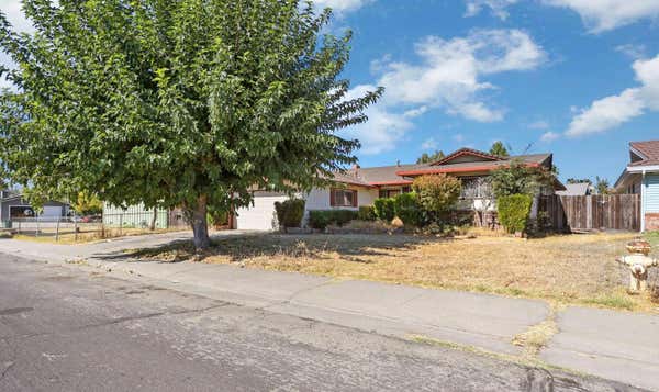 111 PARAGON AVE, STOCKTON, CA 95210 - Image 1