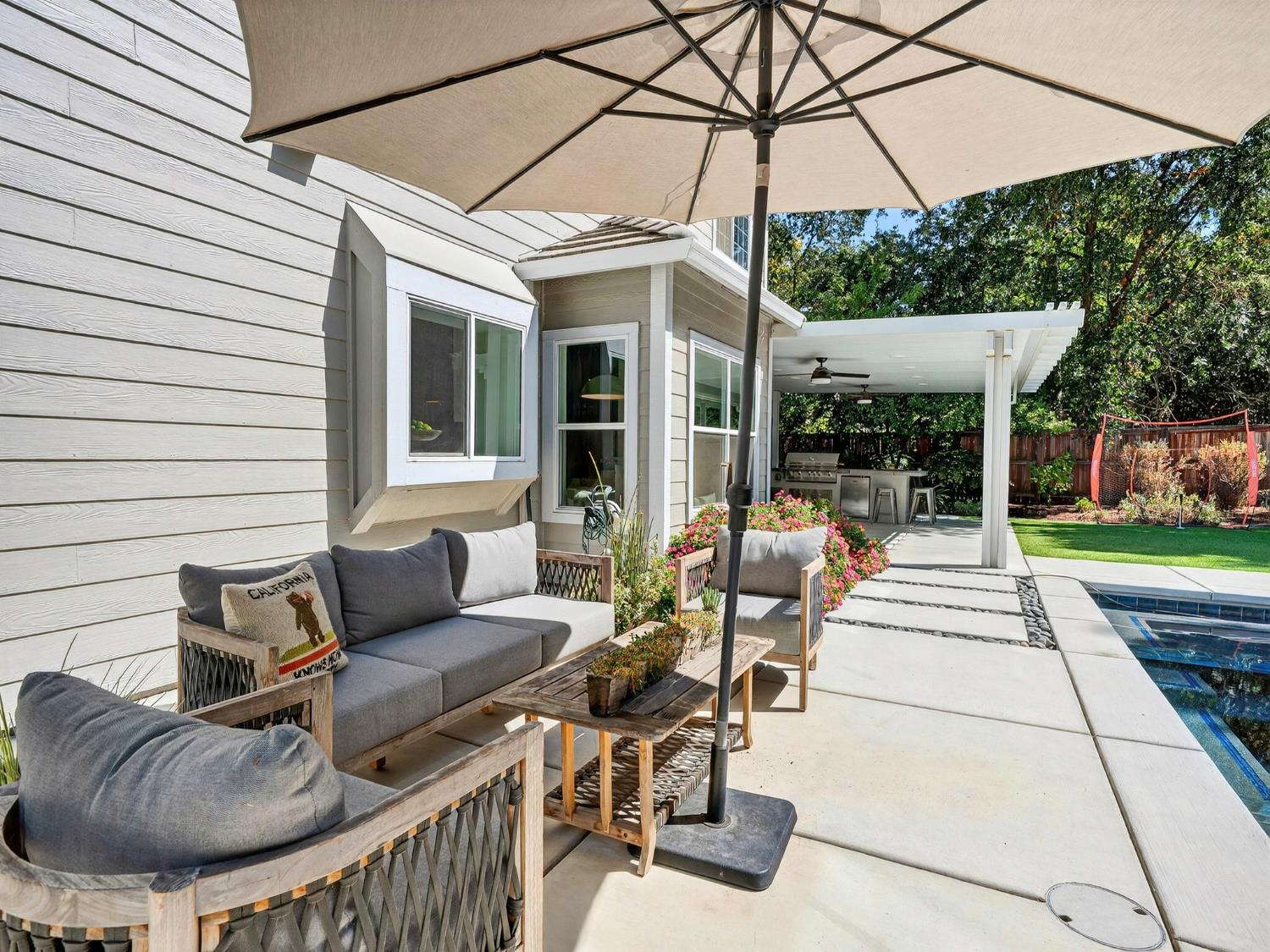 Davis, California, 95618, United States, 5 Bedrooms Bedrooms, ,3 BathroomsBathrooms,Residential,Active,1929454