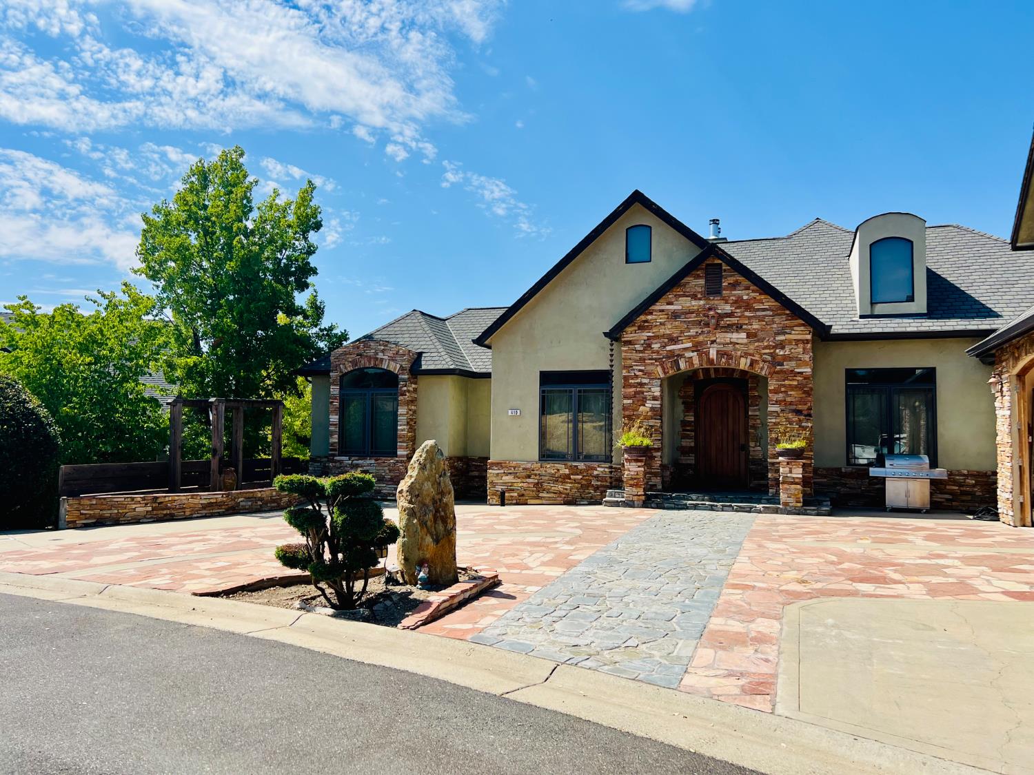 Angels Camp, California, 95222, United States, 4 Bedrooms Bedrooms, ,4 BathroomsBathrooms,Residential,Active,1945061