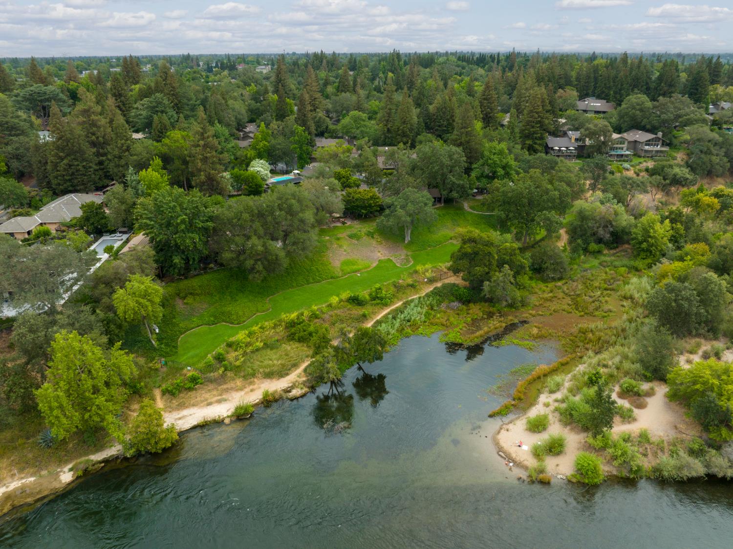 Carmichael, California, 95608, United States, 4 Bedrooms Bedrooms, ,3 BathroomsBathrooms,Residential,Active,2007341