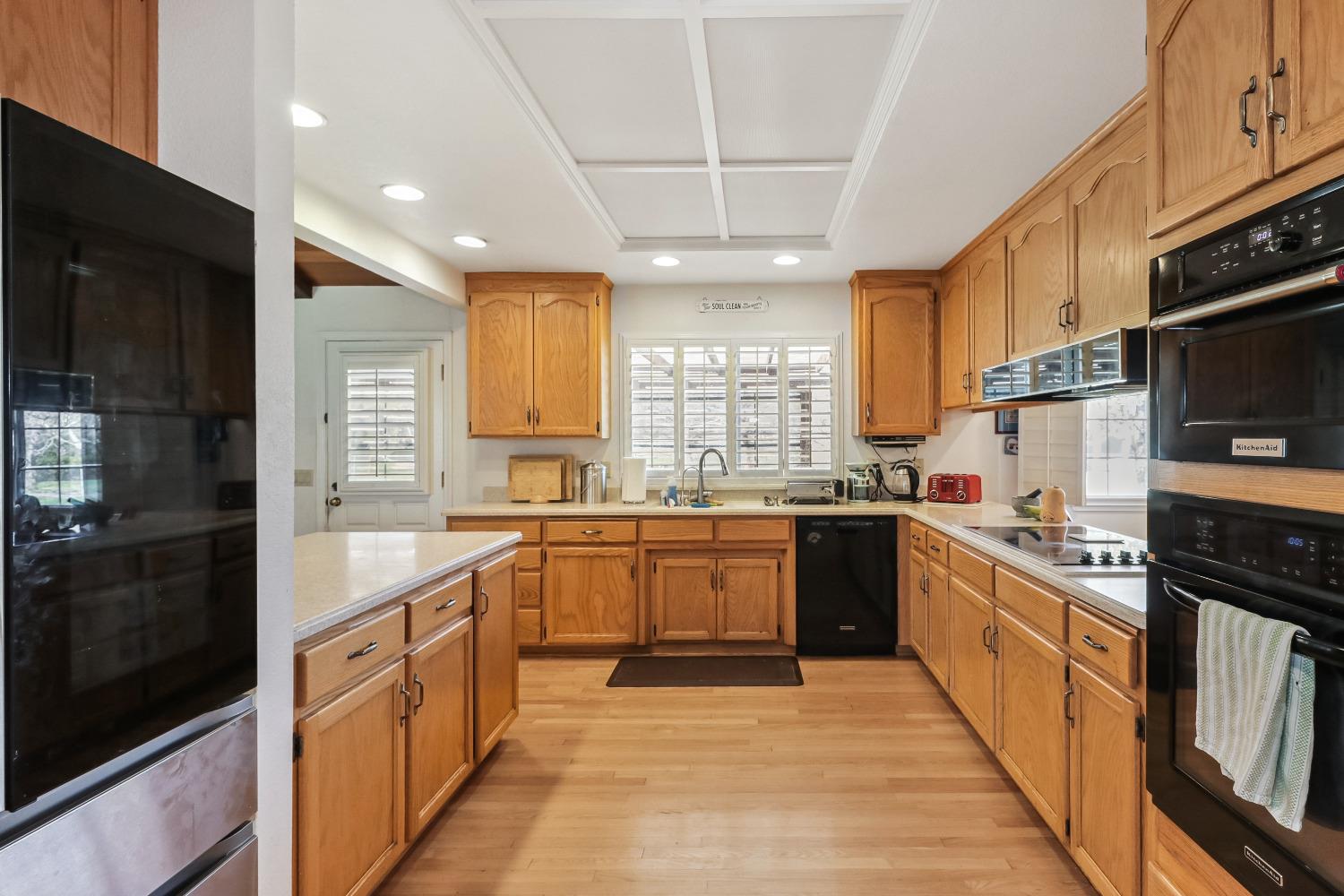 Woodland, California, 95695, United States, 4 Bedrooms Bedrooms, ,3 BathroomsBathrooms,Residential,Active,1929675