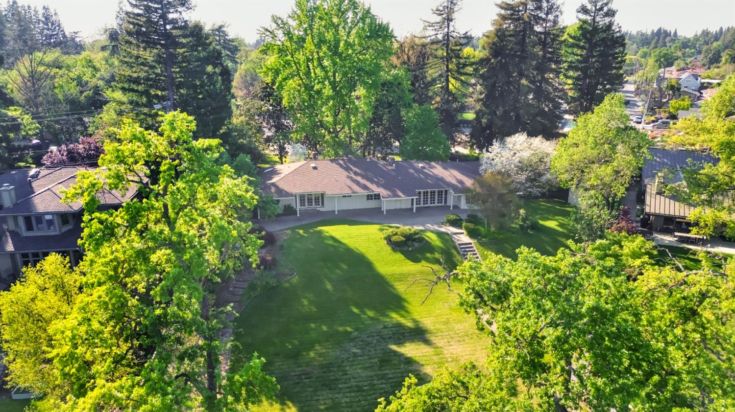 Carmichael, California, 95608, United States, 3 Bedrooms Bedrooms, ,4 BathroomsBathrooms,Residential,Active,2030586