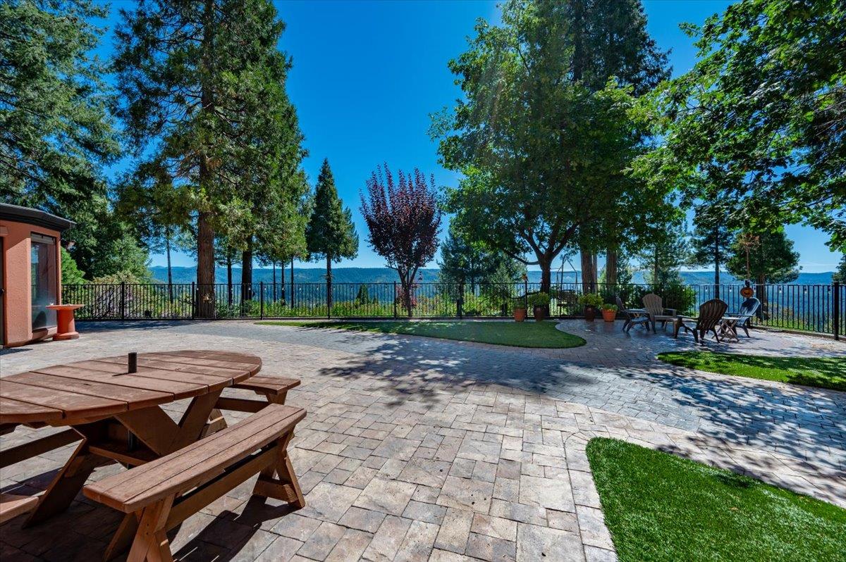 Nevada City, California, 95959, United States, 3 Bedrooms Bedrooms, ,4 BathroomsBathrooms,Residential,Active,1919387