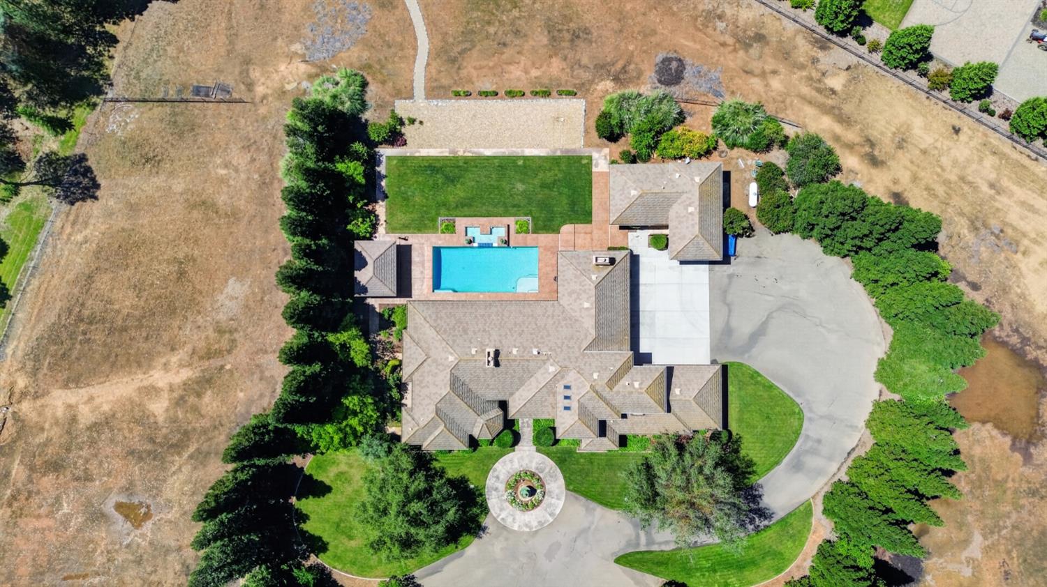 Sacramento, California, 95830, United States, 4 Bedrooms Bedrooms, ,4 BathroomsBathrooms,Residential,Active,2045041