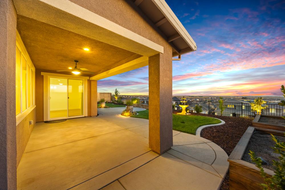 Folsom, California, 95630, United States, 4 Bedrooms Bedrooms, ,3 BathroomsBathrooms,Residential,Active,1922343