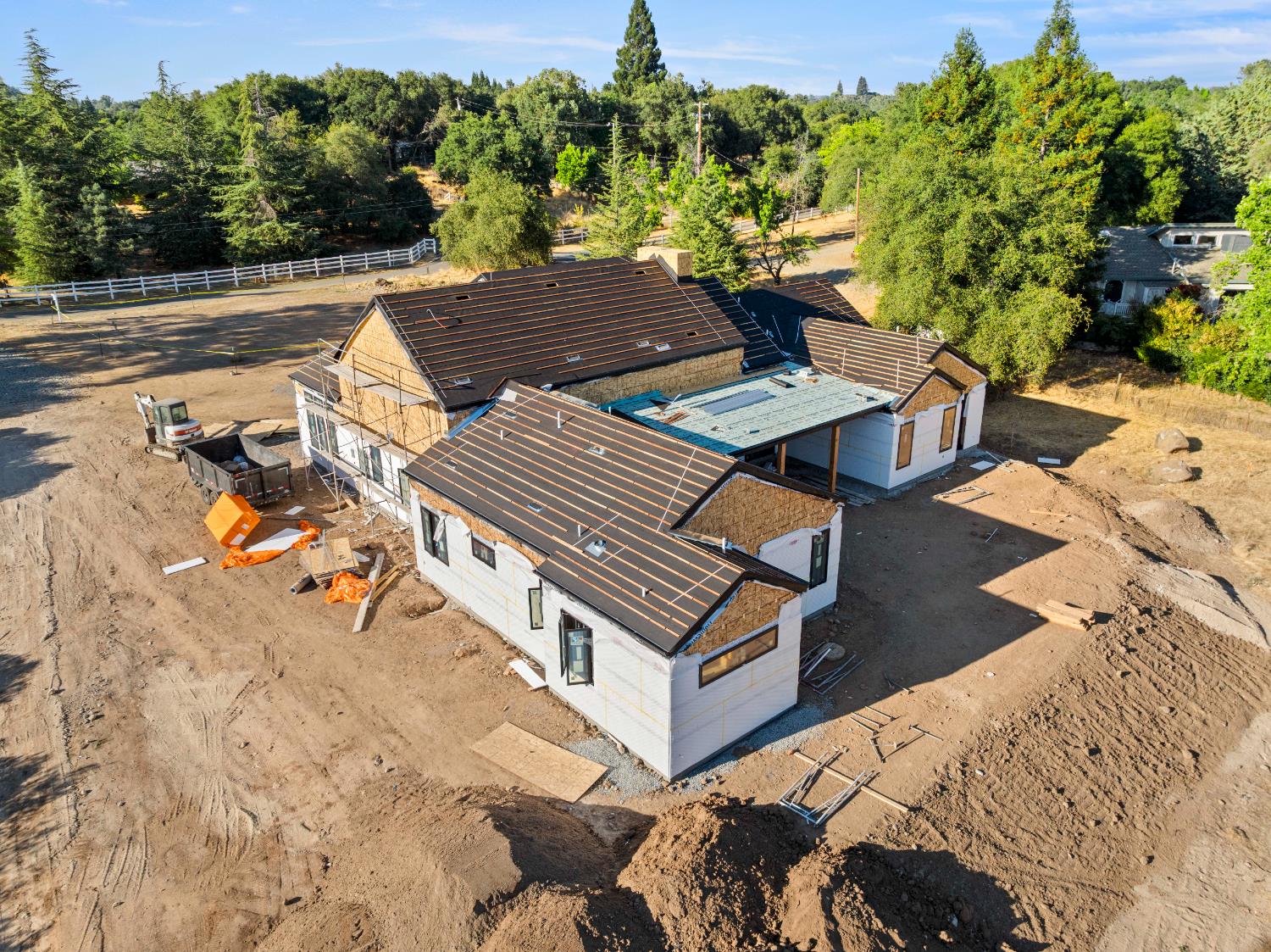 Loomis, California, 95650, United States, 4 Bedrooms Bedrooms, ,5 BathroomsBathrooms,Residential,Active,1893259