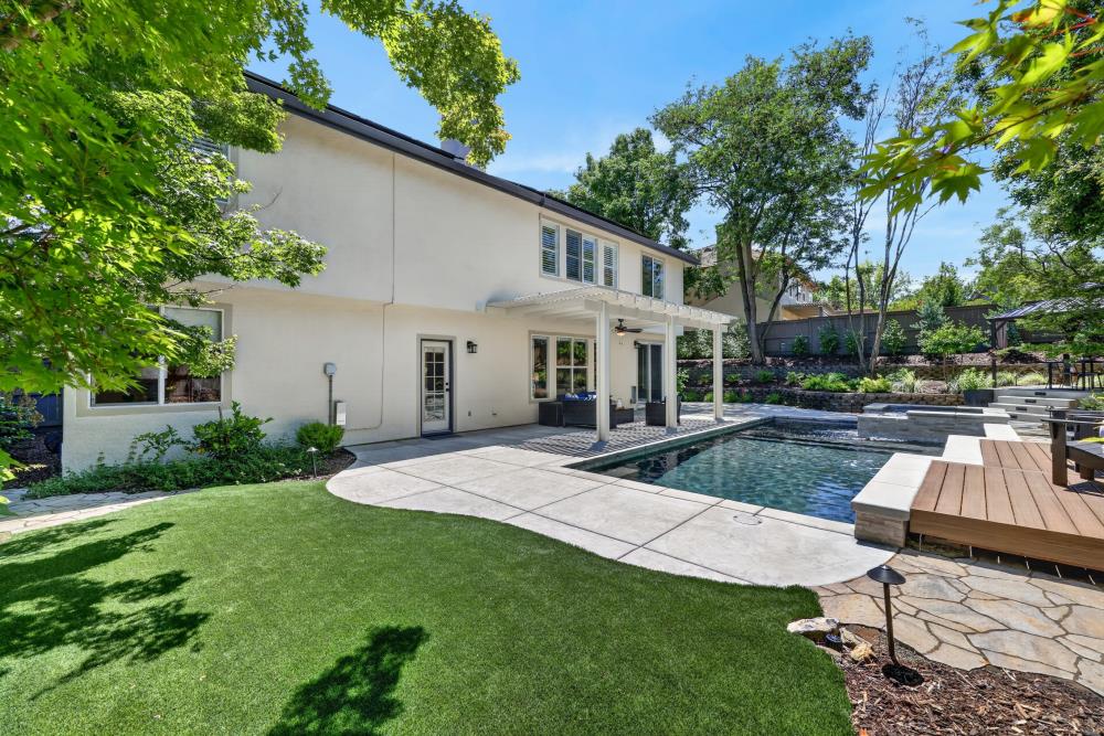 El Dorado Hills, California, 95762, United States, 5 Bedrooms Bedrooms, ,3 BathroomsBathrooms,Residential,Pending,2045616
