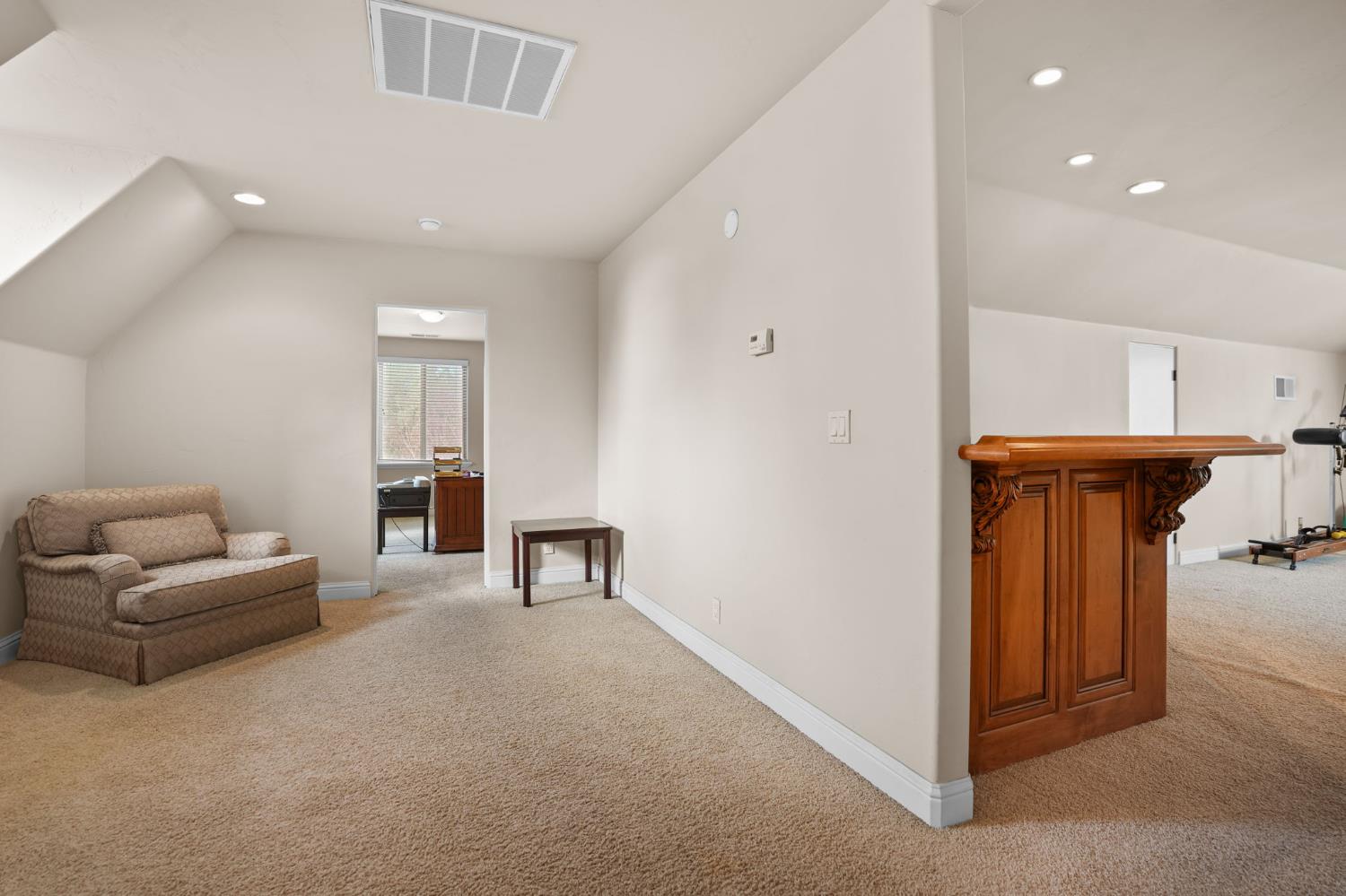 Folsom, California, 95630, United States, 4 Bedrooms Bedrooms, ,4 BathroomsBathrooms,Residential,Active,2008257