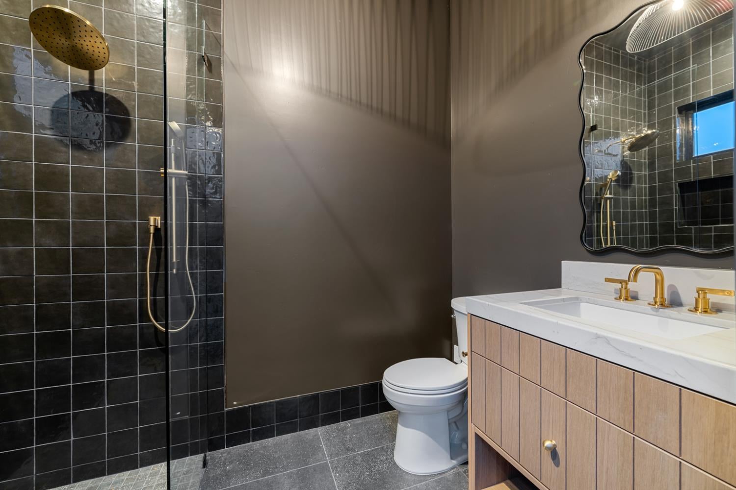 Loomis, California, 95650, United States, 4 Bedrooms Bedrooms, ,5 BathroomsBathrooms,Residential,Active,1893259