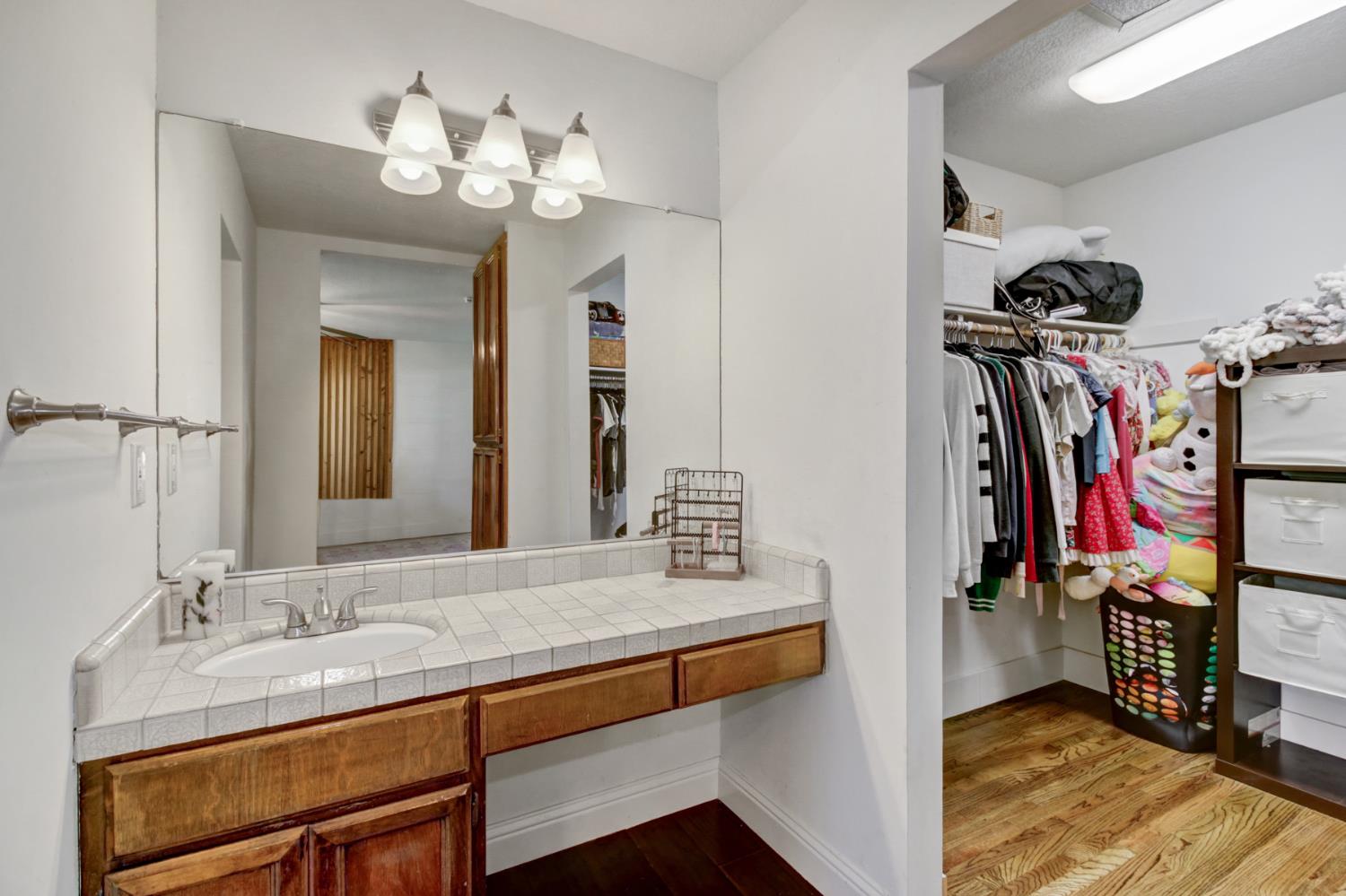 Carmichael, California, 95608, United States, 5 Bedrooms Bedrooms, ,4 BathroomsBathrooms,Residential,Active,1952048