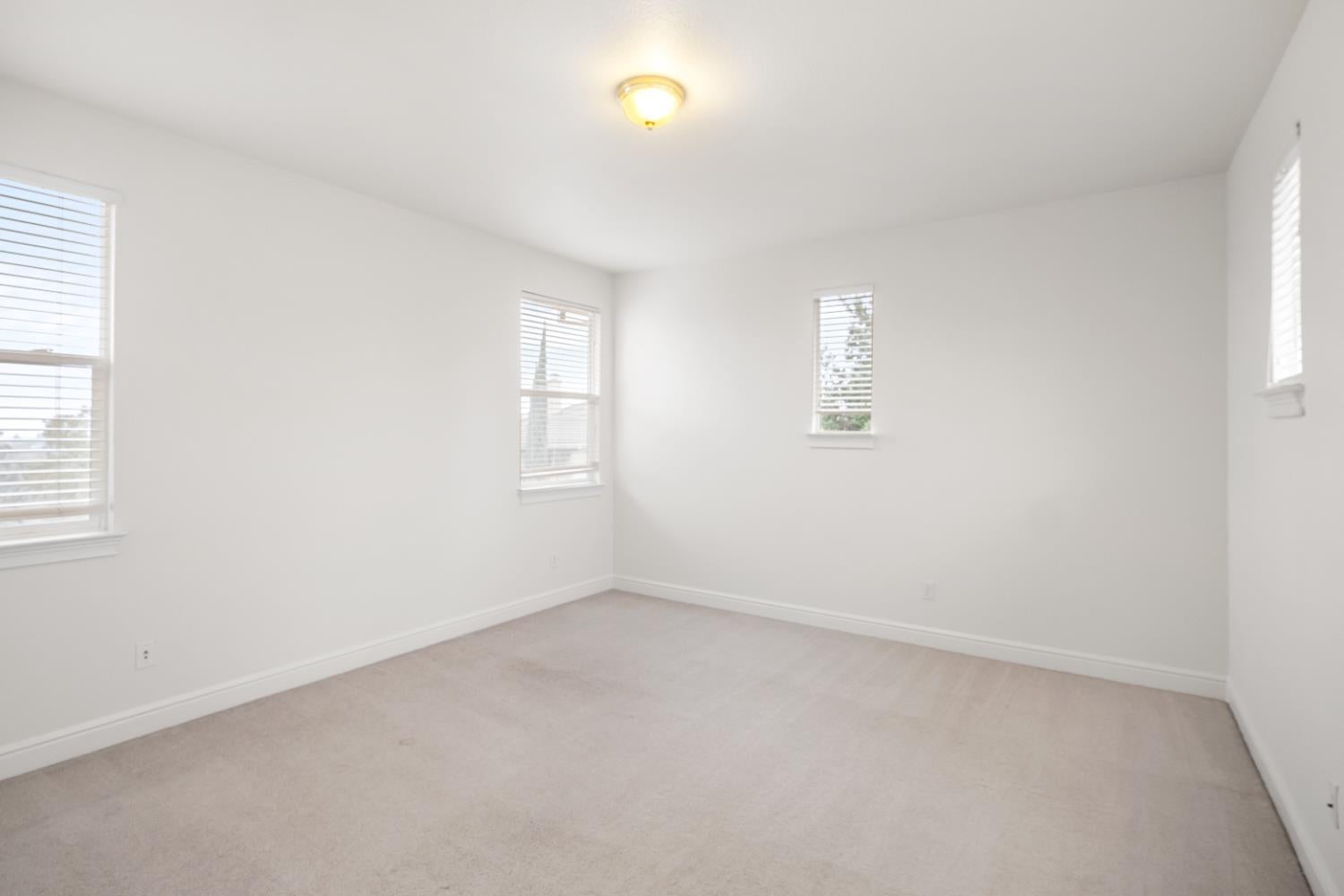 Roseville, California, 95661, United States, 5 Bedrooms Bedrooms, ,4 BathroomsBathrooms,Residential,Active,2006825