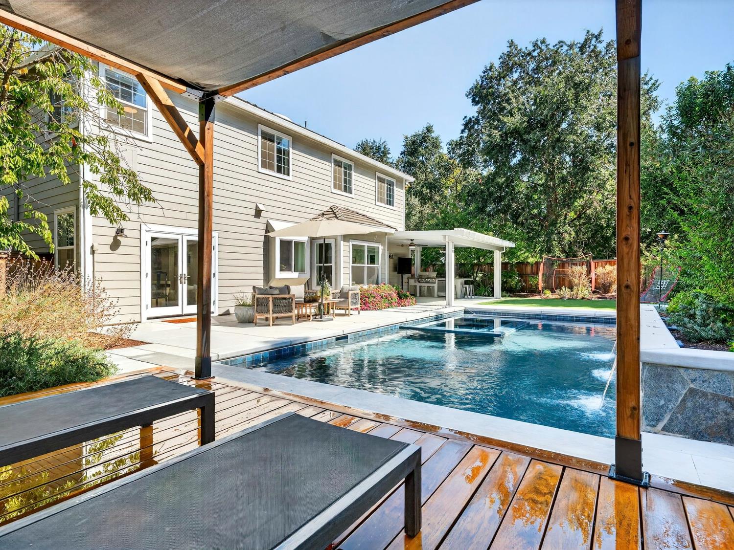 Davis, California, 95618, United States, 5 Bedrooms Bedrooms, ,3 BathroomsBathrooms,Residential,Active,1929454