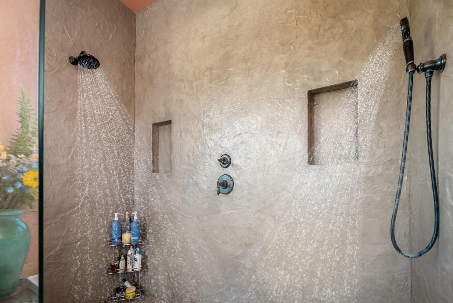 Smartsville, California, 95977, United States, 1 Bedroom Bedrooms, ,3 BathroomsBathrooms,Residential,Active,1952299