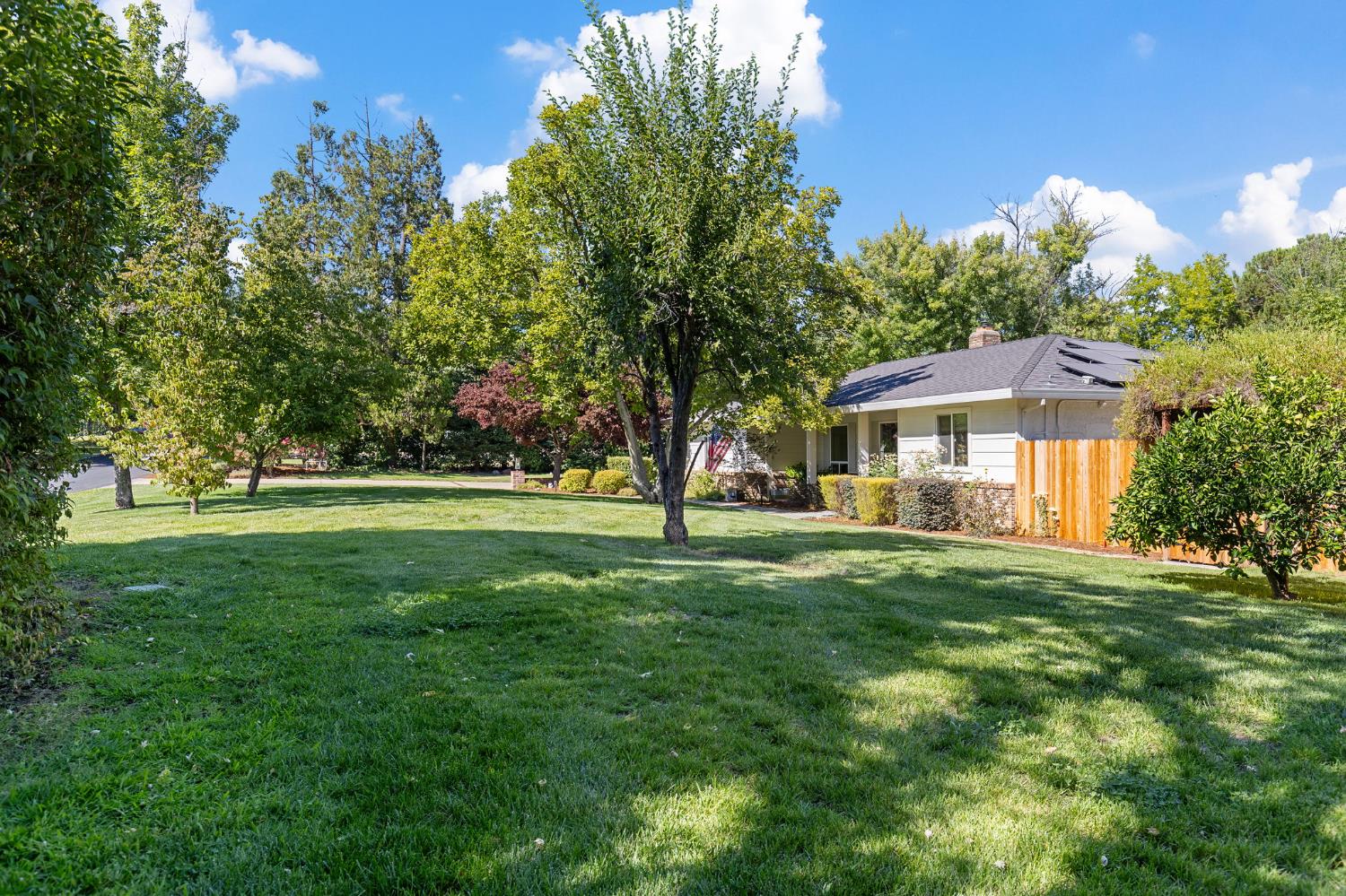 Loomis, California, 95650, United States, 3 Bedrooms Bedrooms, ,2 BathroomsBathrooms,Residential,Pending,1922290