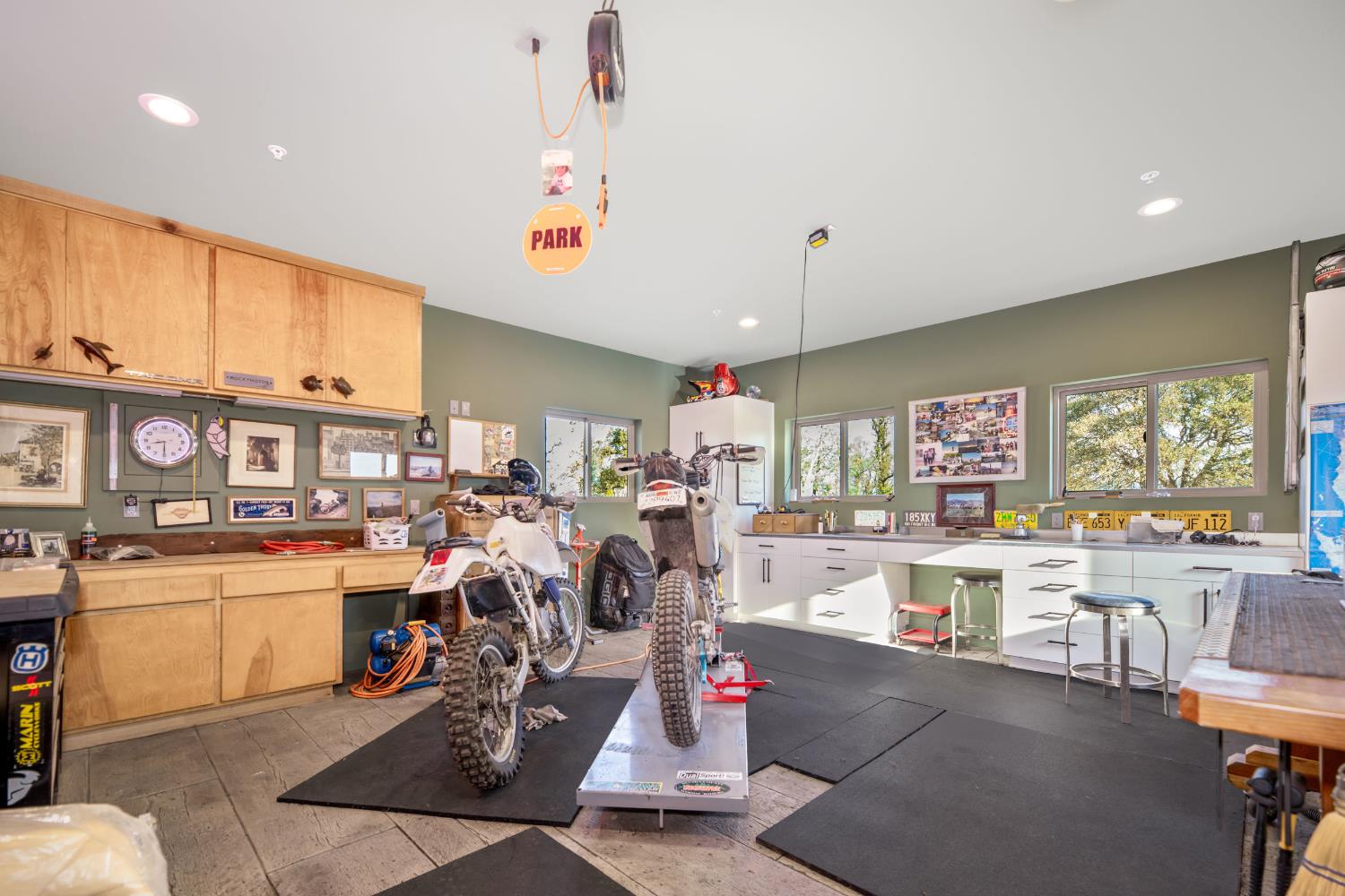 Smartsville, California, 95977, United States, 1 Bedroom Bedrooms, ,3 BathroomsBathrooms,Residential,Active,1952299