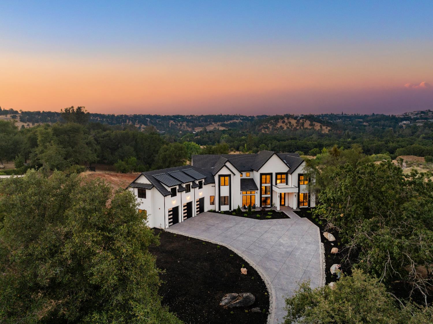 Newcastle, California, 95658, United States, 5 Bedrooms Bedrooms, ,5 BathroomsBathrooms,Residential,Active,1989749