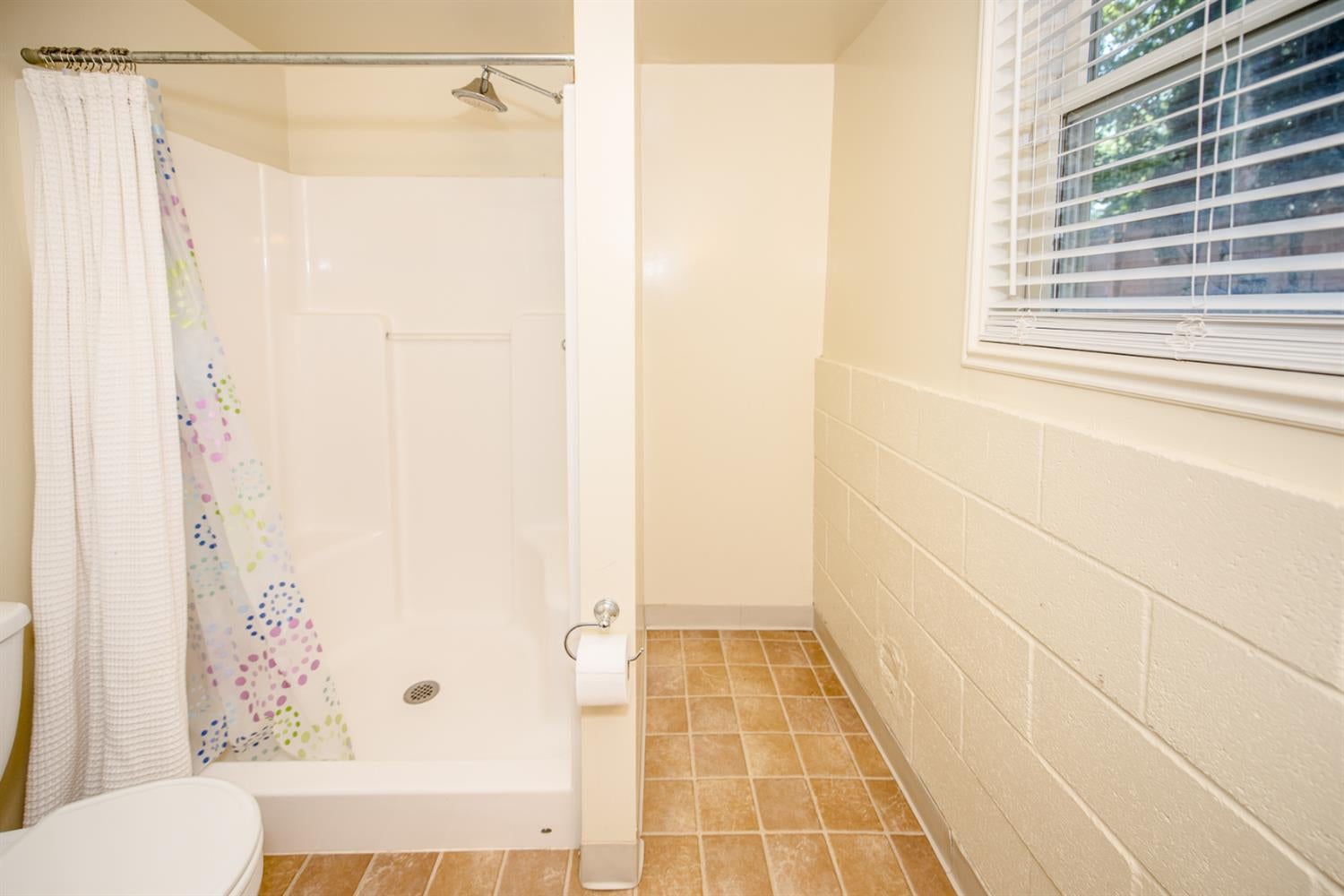 Woodland, California, 95695, United States, 5 Bedrooms Bedrooms, ,4 BathroomsBathrooms,Residential,Active,1843839