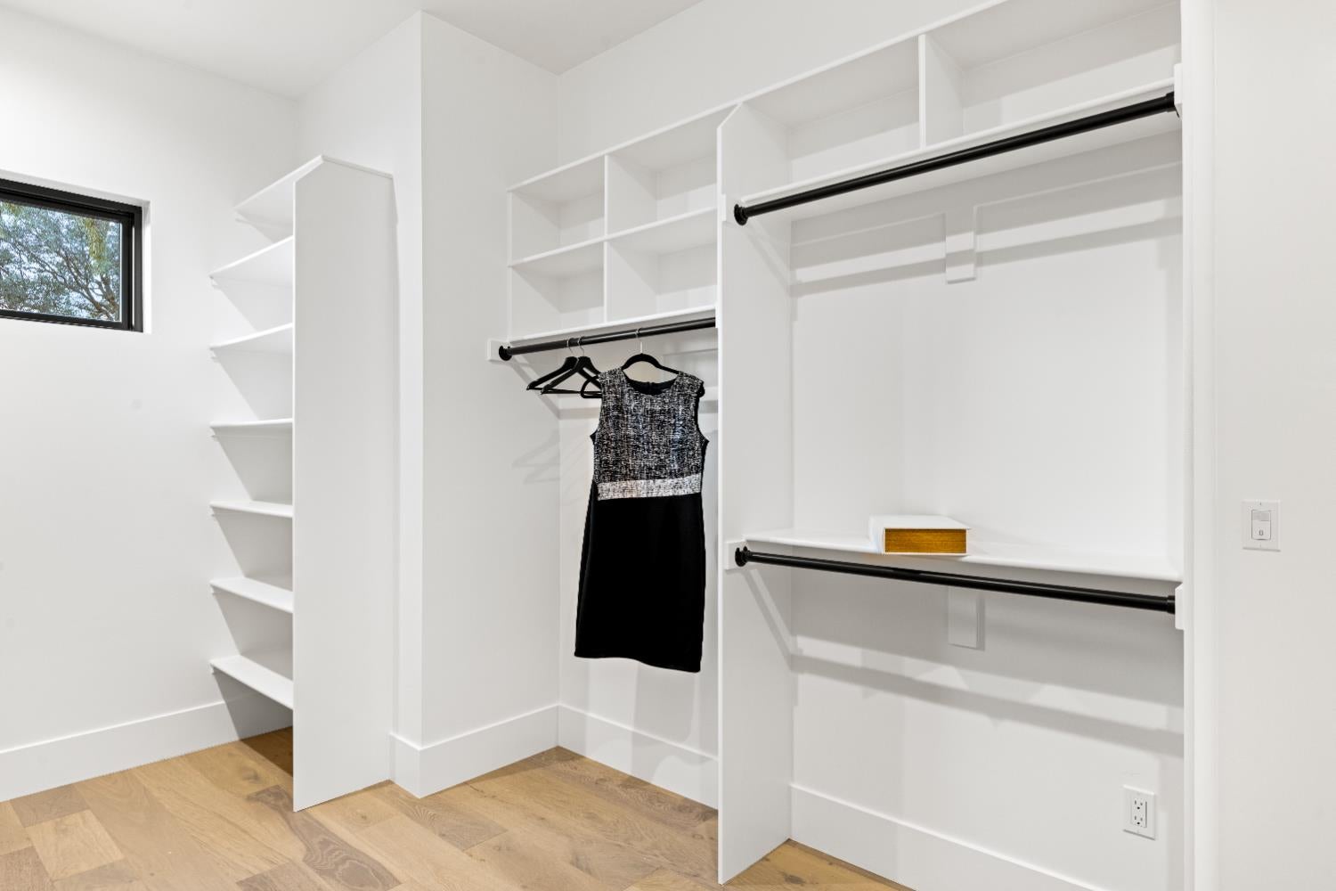 Newcastle, California, 95658, United States, 5 Bedrooms Bedrooms, ,4 BathroomsBathrooms,Residential,Active,2013165