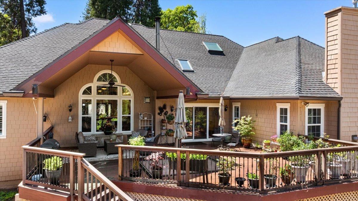 Grass Valley, California, 95945, United States, 4 Bedrooms Bedrooms, ,4 BathroomsBathrooms,Residential,Active,2015811