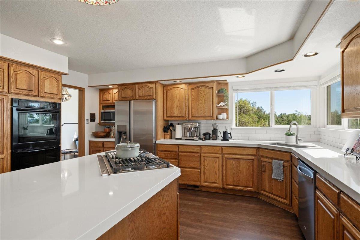Placerville, California, 95667, United States, 4 Bedrooms Bedrooms, ,3 BathroomsBathrooms,Residential,Active,2034648