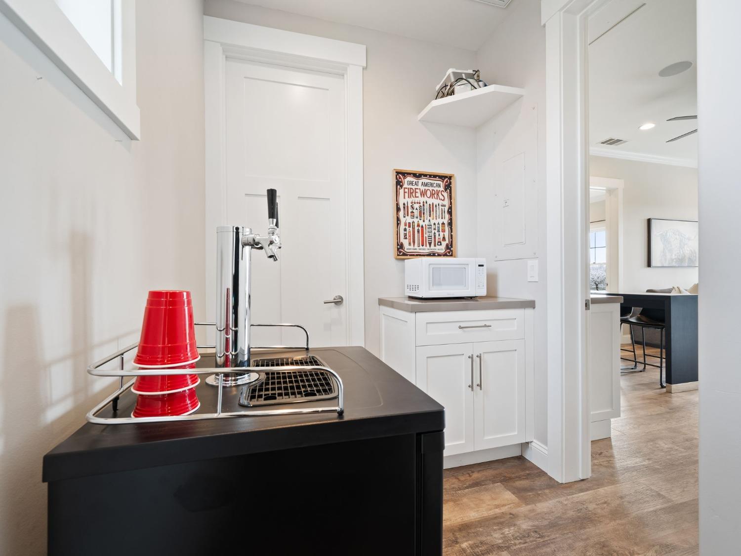 Davis, California, 95616, United States, ,3 BathroomsBathrooms,Residential,Active,1808296