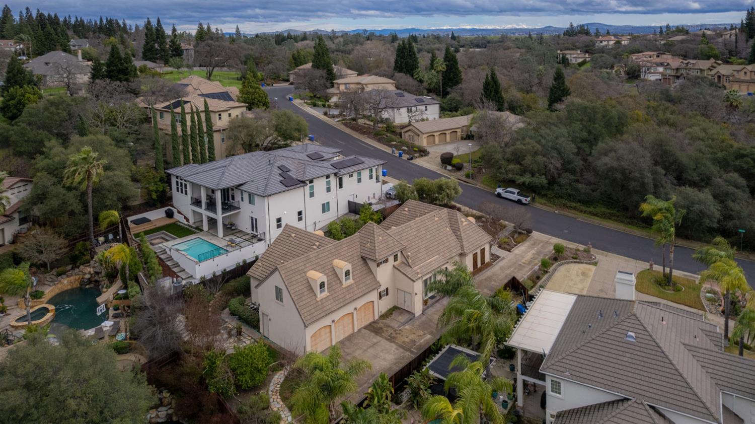 Folsom, California, 95630, United States, 4 Bedrooms Bedrooms, ,4 BathroomsBathrooms,Residential,Active,2008257