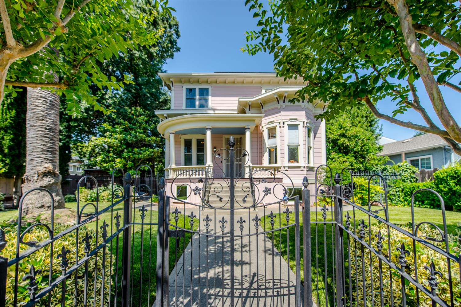 Woodland, California, 95695, United States, 5 Bedrooms Bedrooms, ,4 BathroomsBathrooms,Residential,Active,1843839