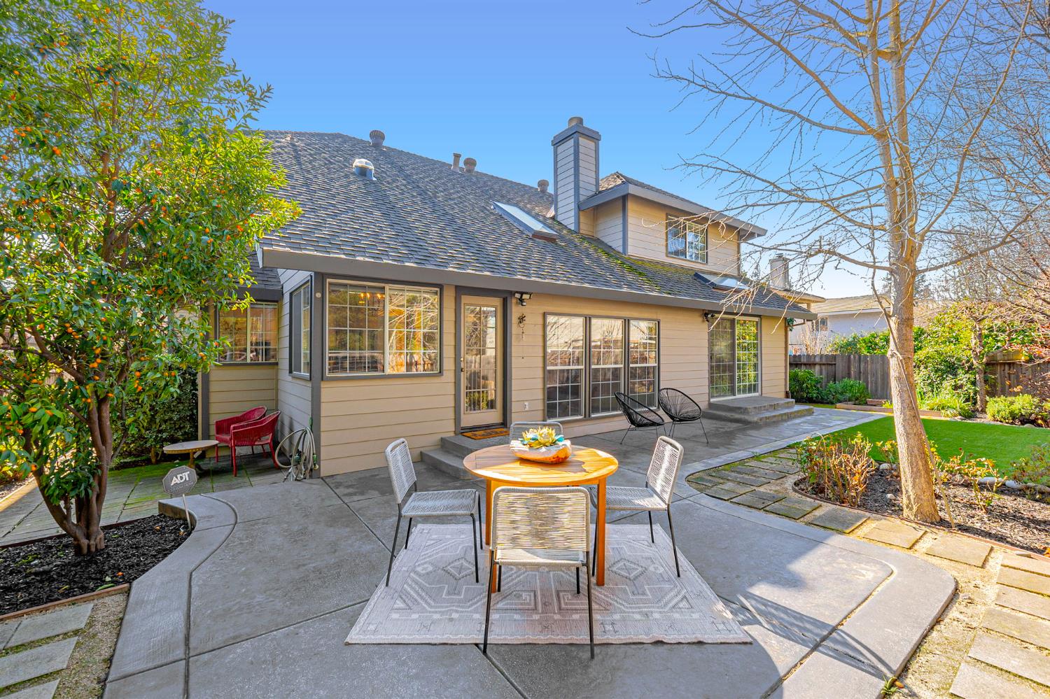 Davis, California, 95618, United States, 4 Bedrooms Bedrooms, ,3 BathroomsBathrooms,Residential,Active,2015453