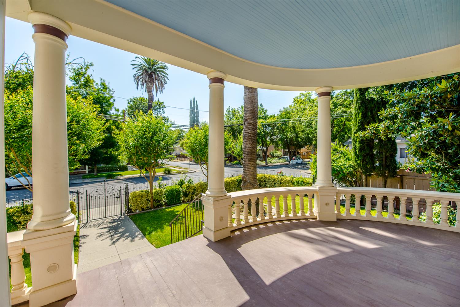 Woodland, California, 95695, United States, 5 Bedrooms Bedrooms, ,4 BathroomsBathrooms,Residential,Active,1843839
