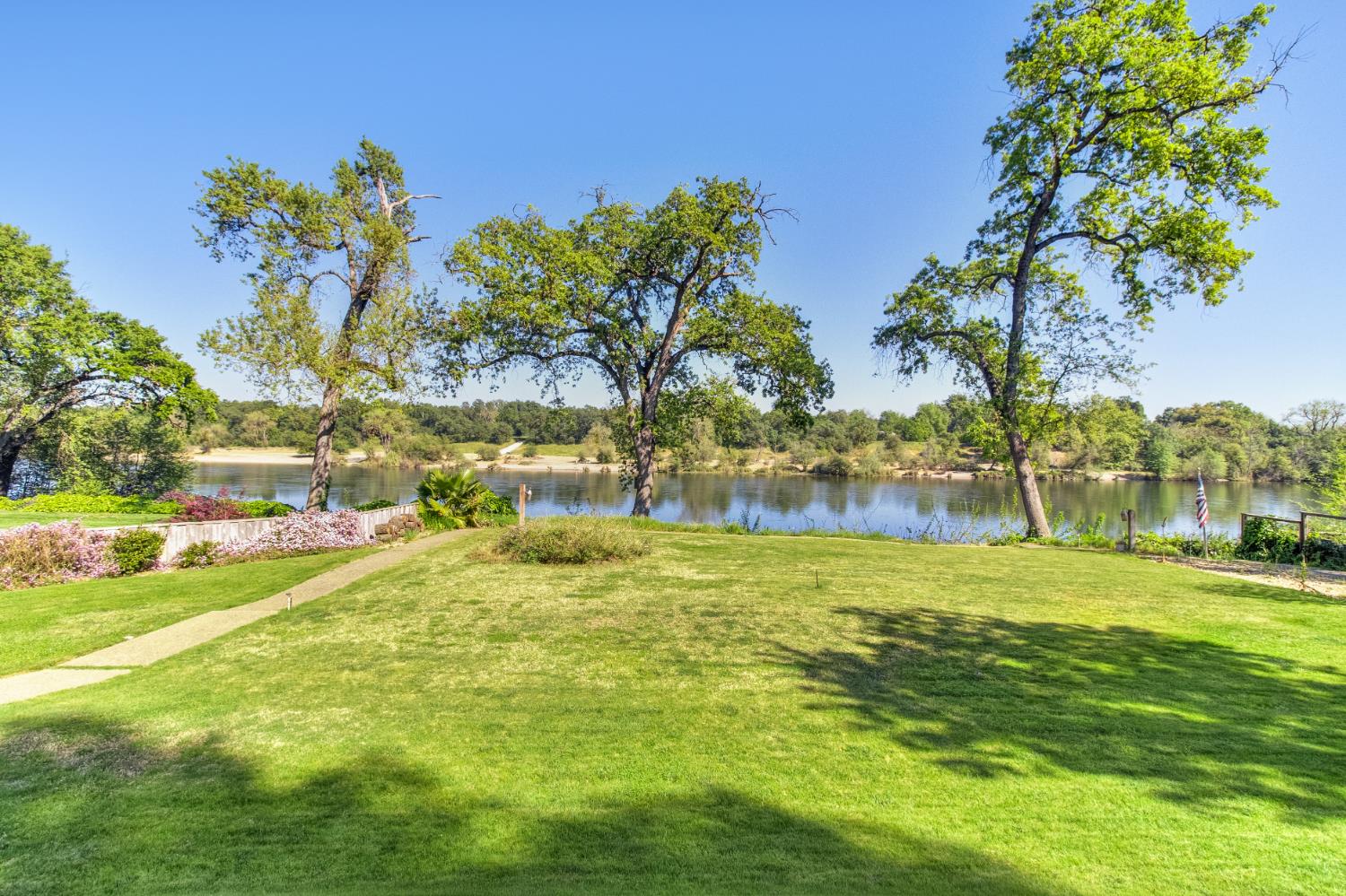 Carmichael, California, 95608, United States, 3 Bedrooms Bedrooms, ,4 BathroomsBathrooms,Residential,Active,2030586