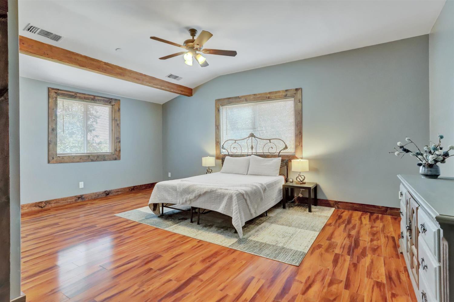 Grass Valley, California, 95949, United States, 4 Bedrooms Bedrooms, ,5 BathroomsBathrooms,Residential,Active,1941342