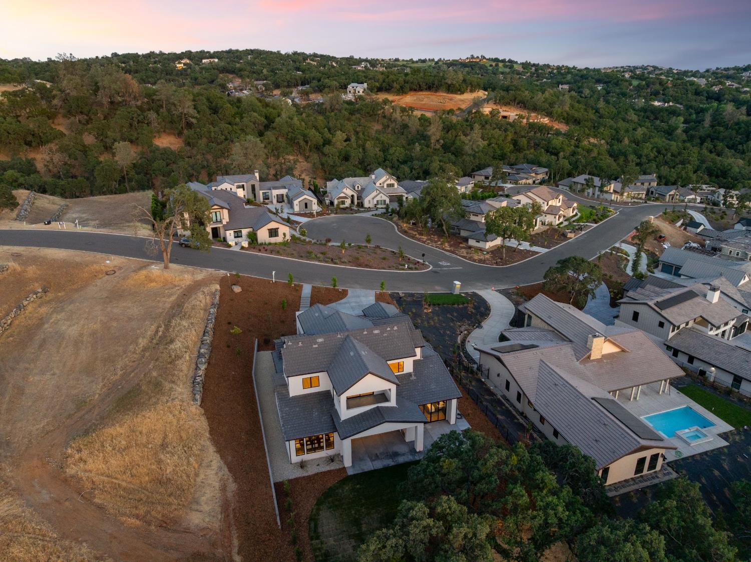 El Dorado Hills, California, 95762, United States, 5 Bedrooms Bedrooms, ,5 BathroomsBathrooms,Residential,Active,1920251