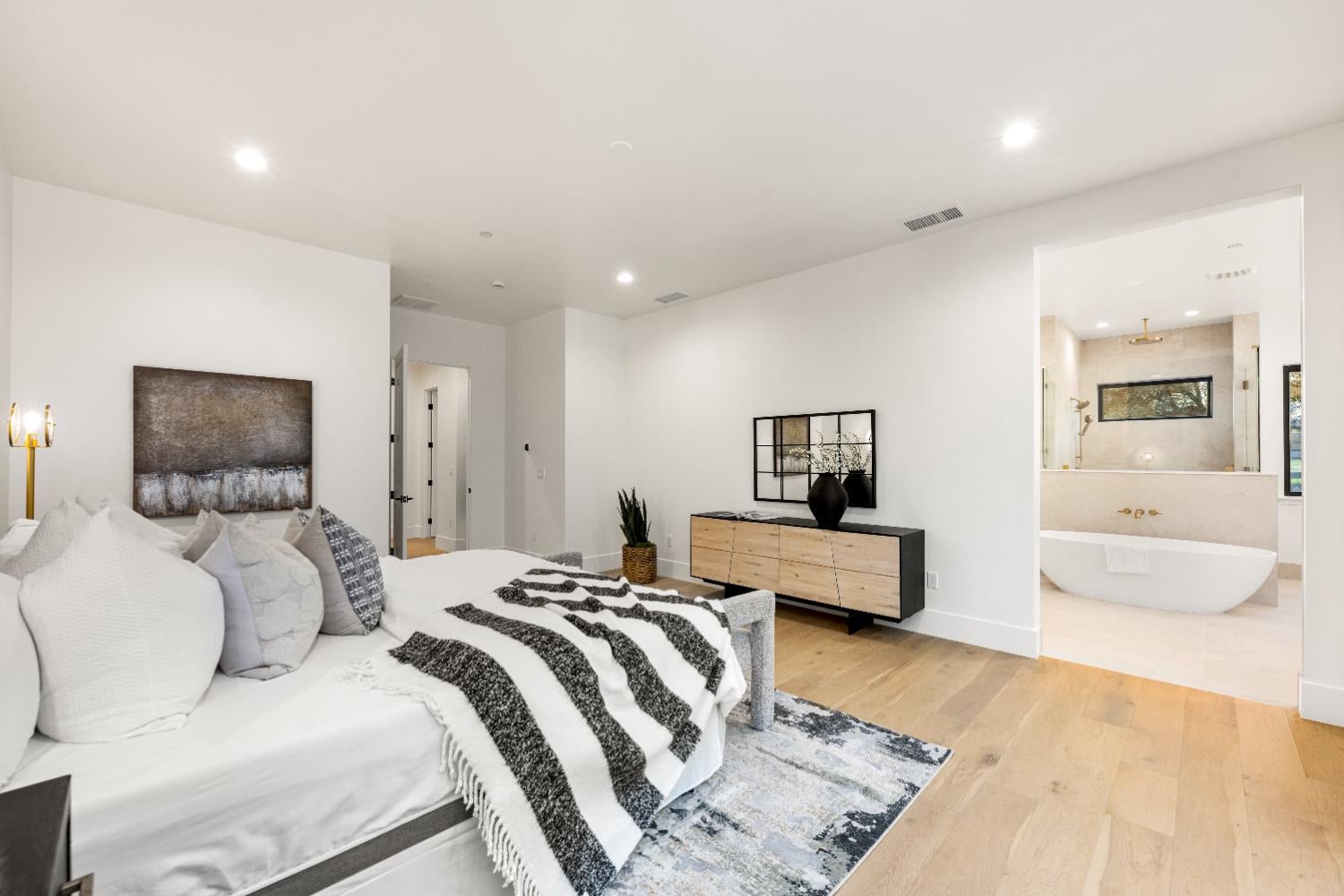 Newcastle, California, 95658, United States, 5 Bedrooms Bedrooms, ,4 BathroomsBathrooms,Residential,Active,2013165