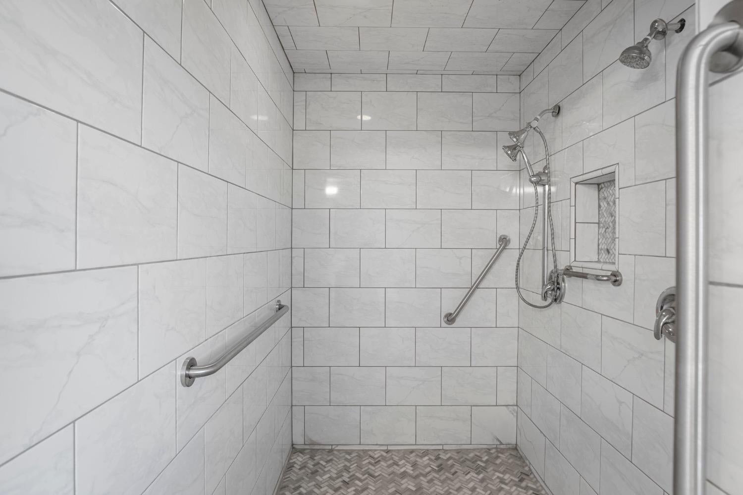 Snelling, California, 95369, United States, 4 Bedrooms Bedrooms, ,3 BathroomsBathrooms,Residential,Active,1929456