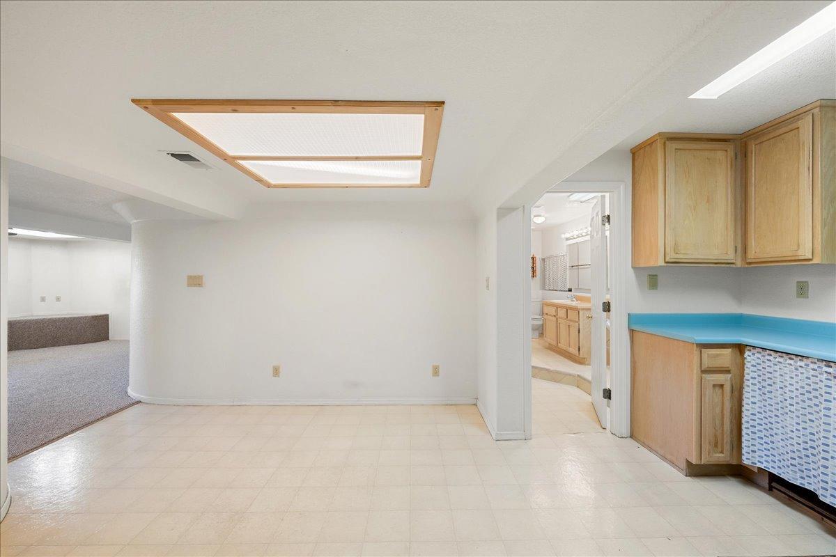 Newcastle, California, 95658, United States, 3 Bedrooms Bedrooms, ,3 BathroomsBathrooms,Residential,Active,1798198