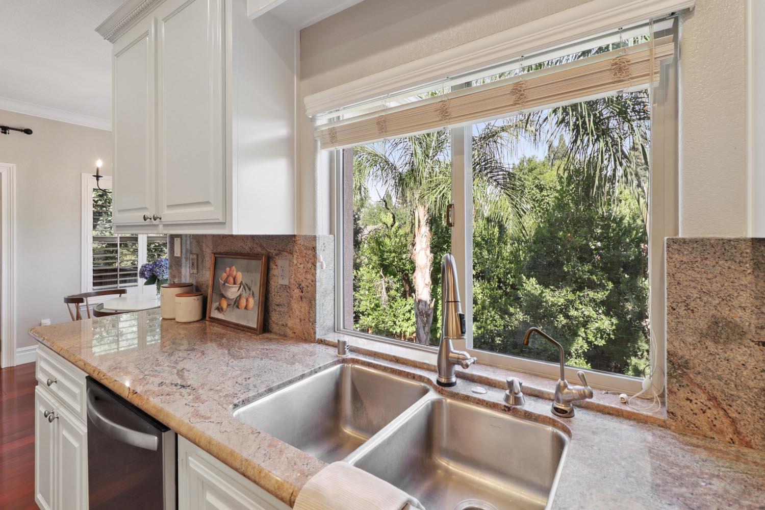 Carmichael, California, 95608, United States, 5 Bedrooms Bedrooms, ,5 BathroomsBathrooms,Residential,Active,1927677
