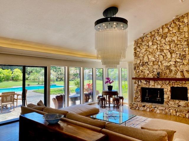 Sacramento, California, 95864, United States, 4 Bedrooms Bedrooms, ,3 BathroomsBathrooms,Residential,Active,1808144