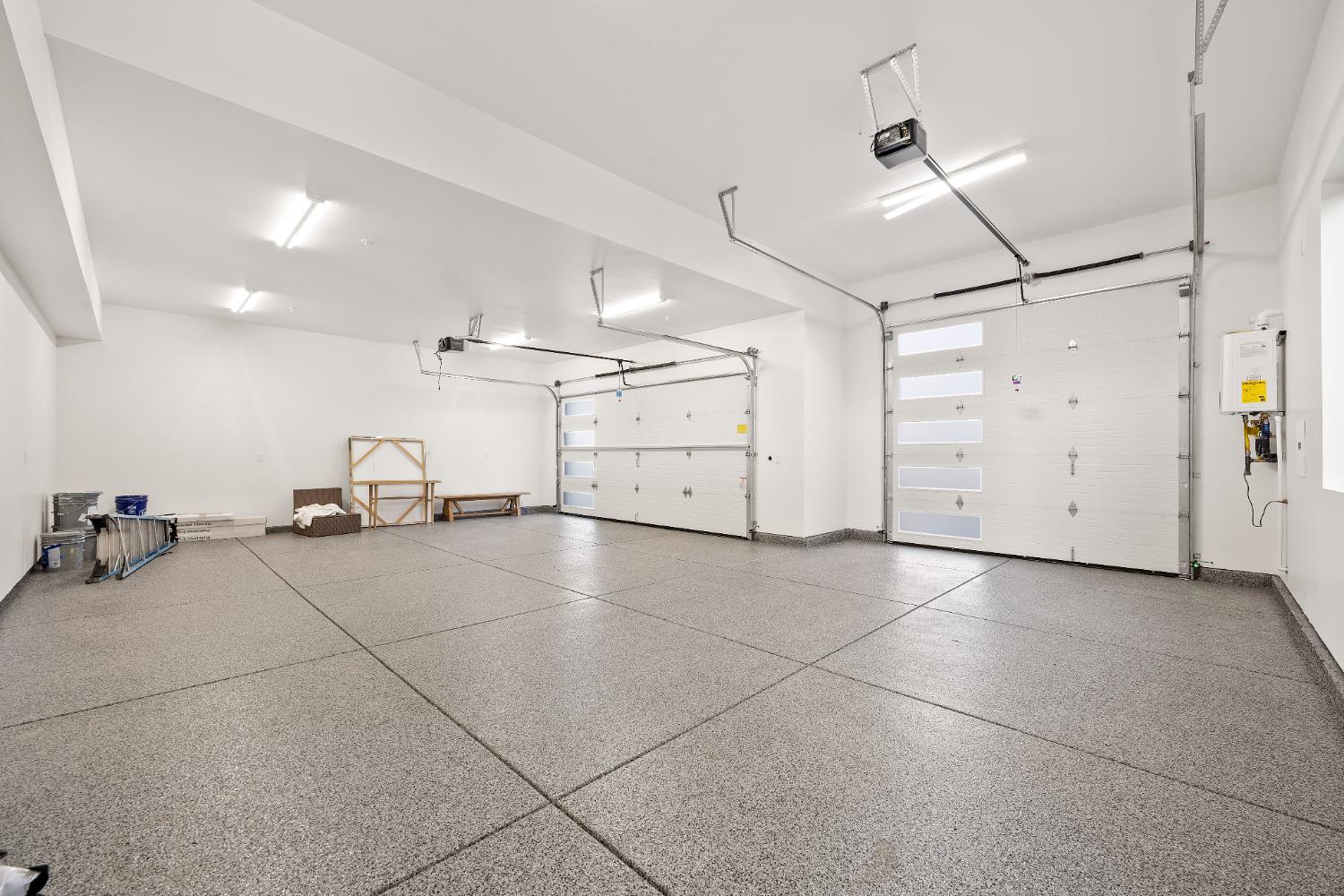 Loomis, California, 95650, United States, 5 Bedrooms Bedrooms, ,4 BathroomsBathrooms,Residential,Active,1959535